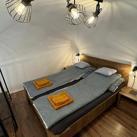 Manhattan Lofts In M1 Apartment