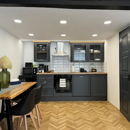 Manhattan Lofts In M1 *