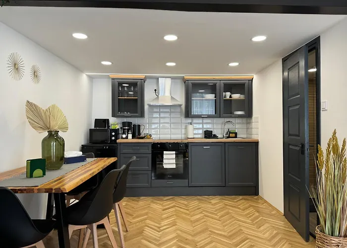 Manhattan Lofts In M1 *